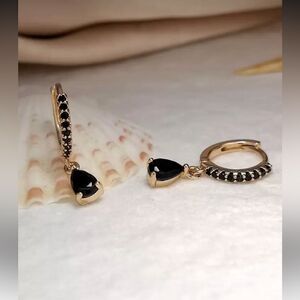 Teardrop hoop Earrings S1241